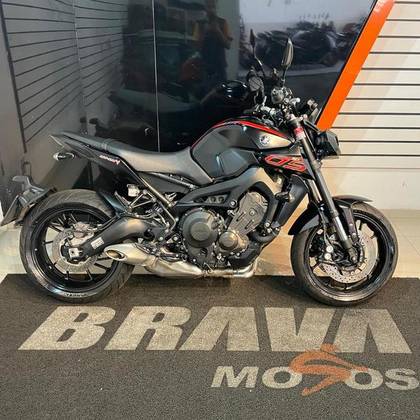 YAMAHA MT-09 